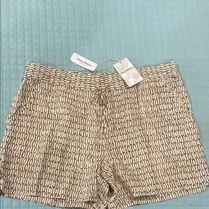 Tommy Bahama Women's Tan Patterned Shorts